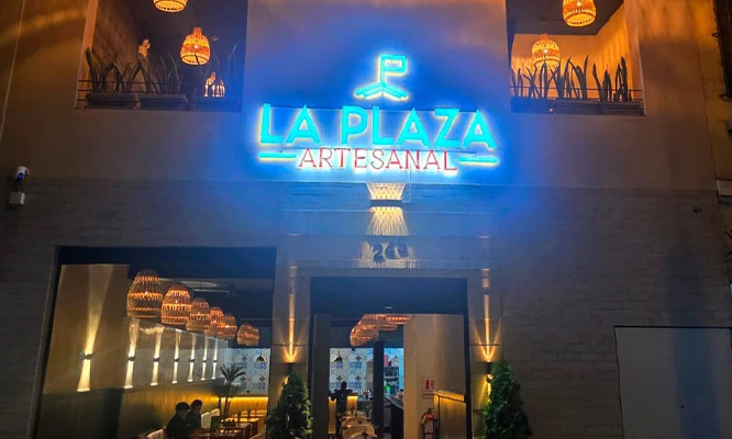 BARRA LIBRE: de pizzas artesanales + hamburguesas + bebida y más en La Plaza Artesanal- Los Olivos.